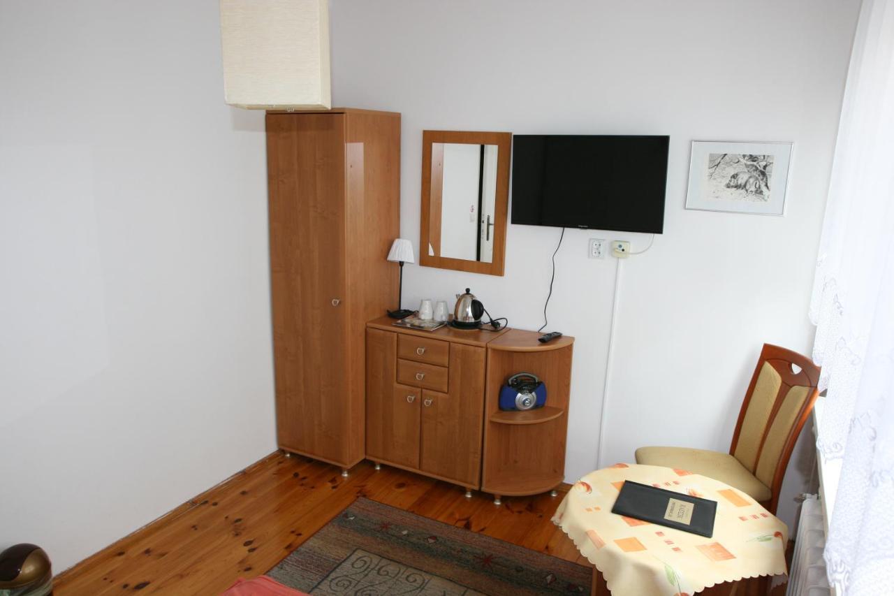 Double Room Private Bathroom
